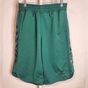 Hummel Essential Shorts